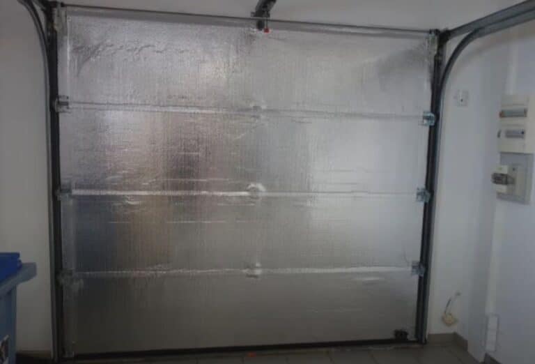 Guide complet pour l'isolation d'une porte de garage — free download