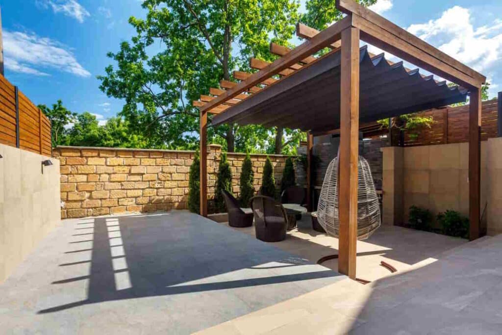 transformer votre pergola en oasis de fraicheur naturelle